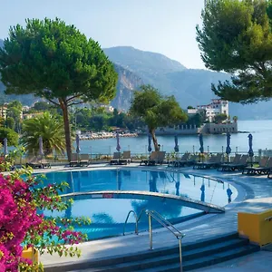 https://delcloy-vacances-bleues.fr-provencehotel.com